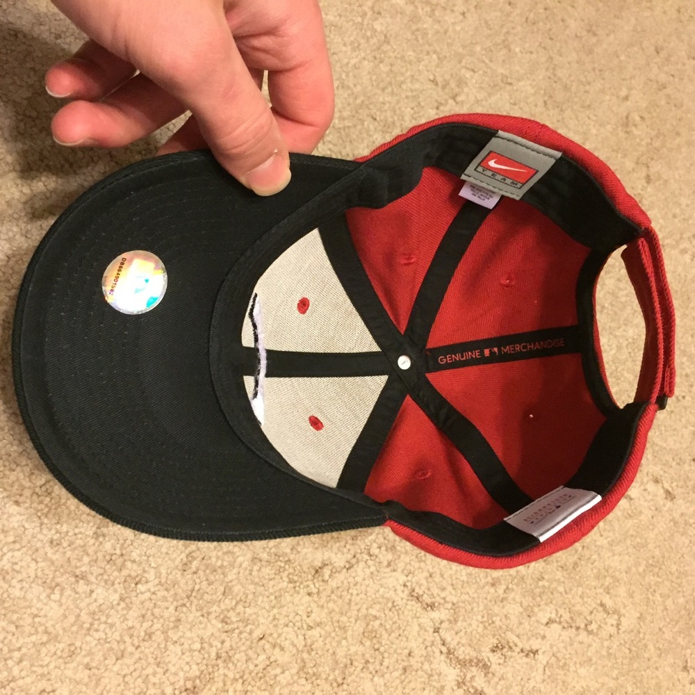 Nike Cincinnati Reds Ball Cap - Picture 4 of 4